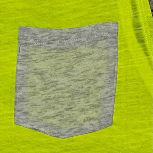 Victoria’s Secret NWOT PINK Neon Yellow Pocket Cropped Workout Tank Top Medium - Picture 3 of 6